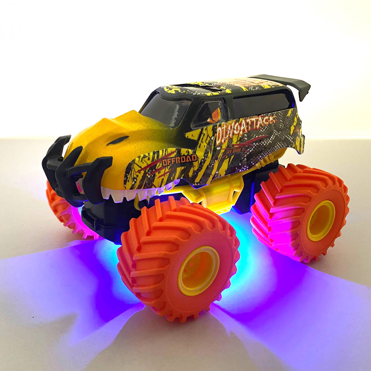 1:32 Dino Attack Truck