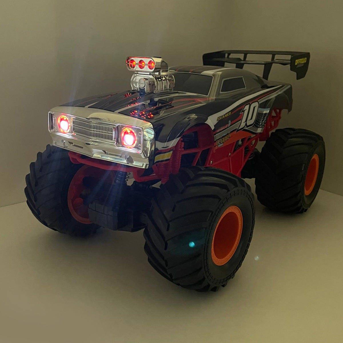 1:10 RC No.10 Truck